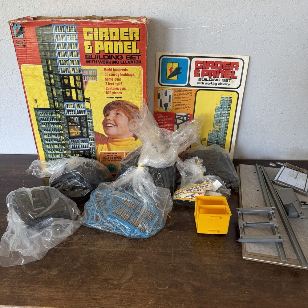 Vintage 1975 Kenner Girder & Panel Skyscraper Building Set Elevator Boxed Parts